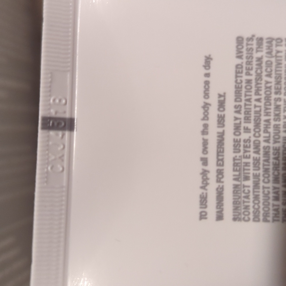 Avon Isa Knox Anew Clinical Resurfacing Lotion for Body - Picture 5 of 5